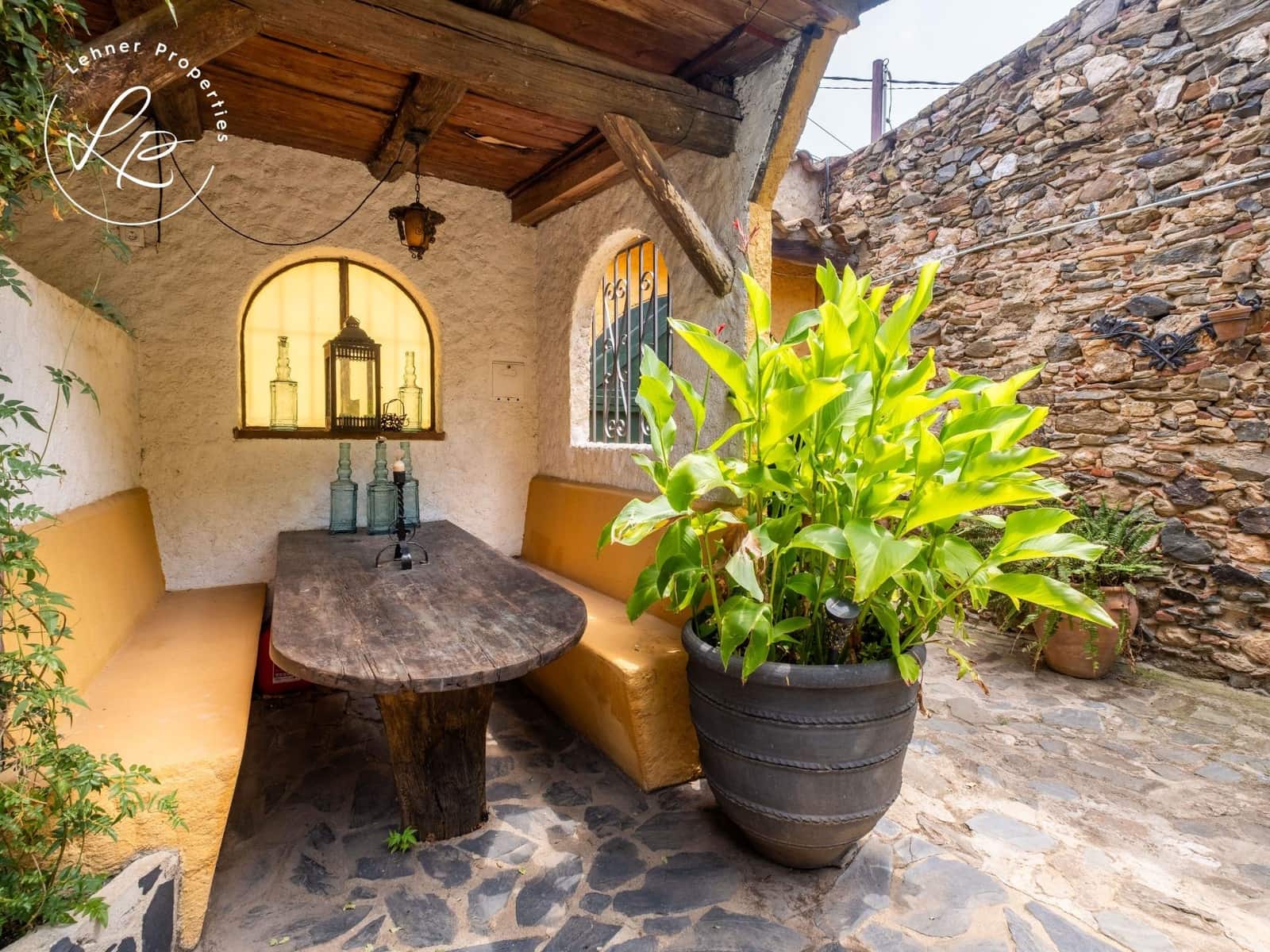 3 bedroom Townhouse for sale in Garriguella - € 450,000 (Ref: 9431677)