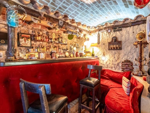 3 makuuhuone Omakotitalo myytävänä paikassa Garriguella - 450 000 € (Ref: 9431677)