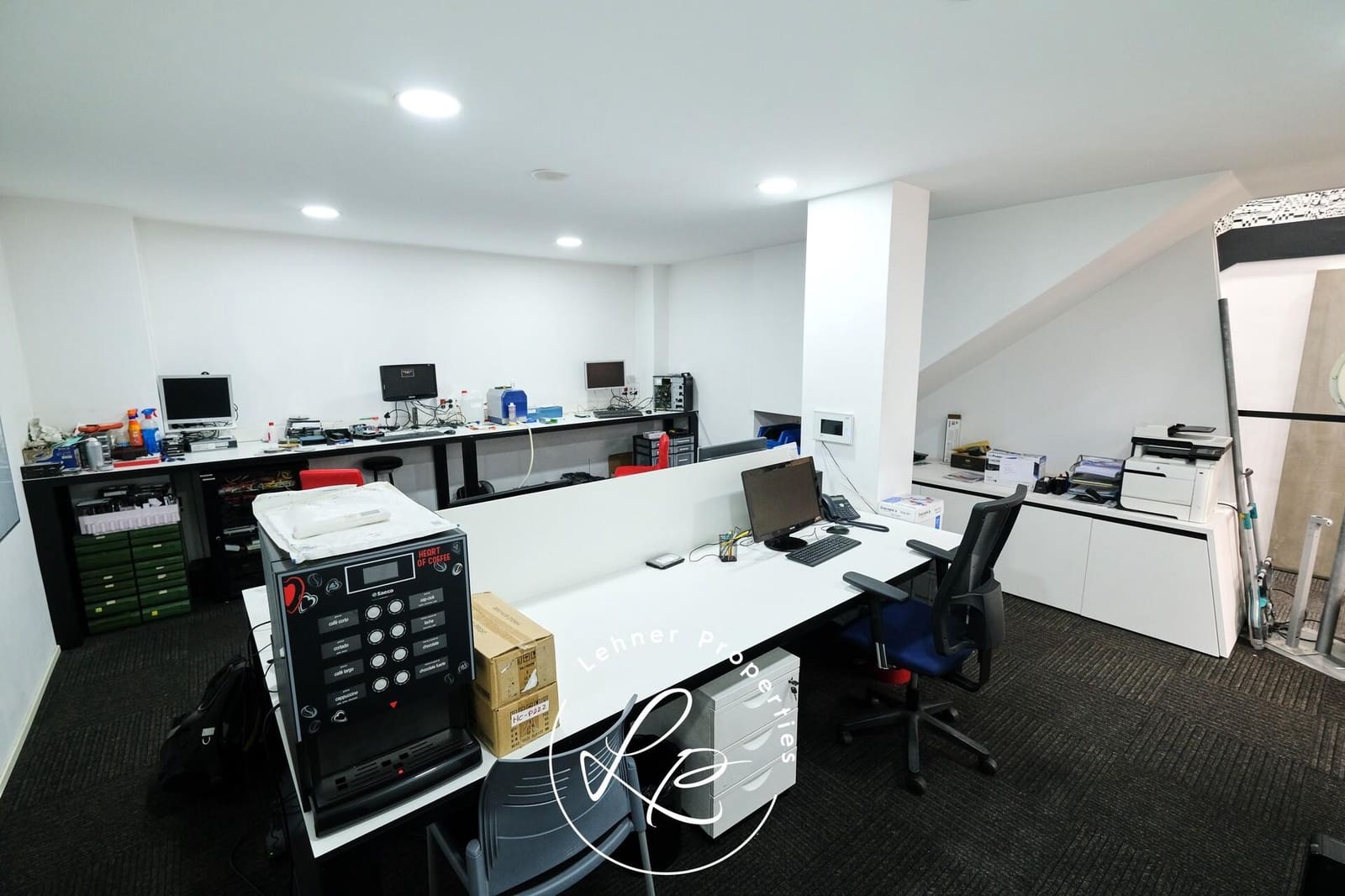 Commercial for sale in Figueres - € 380,000 (Ref: 9431678)