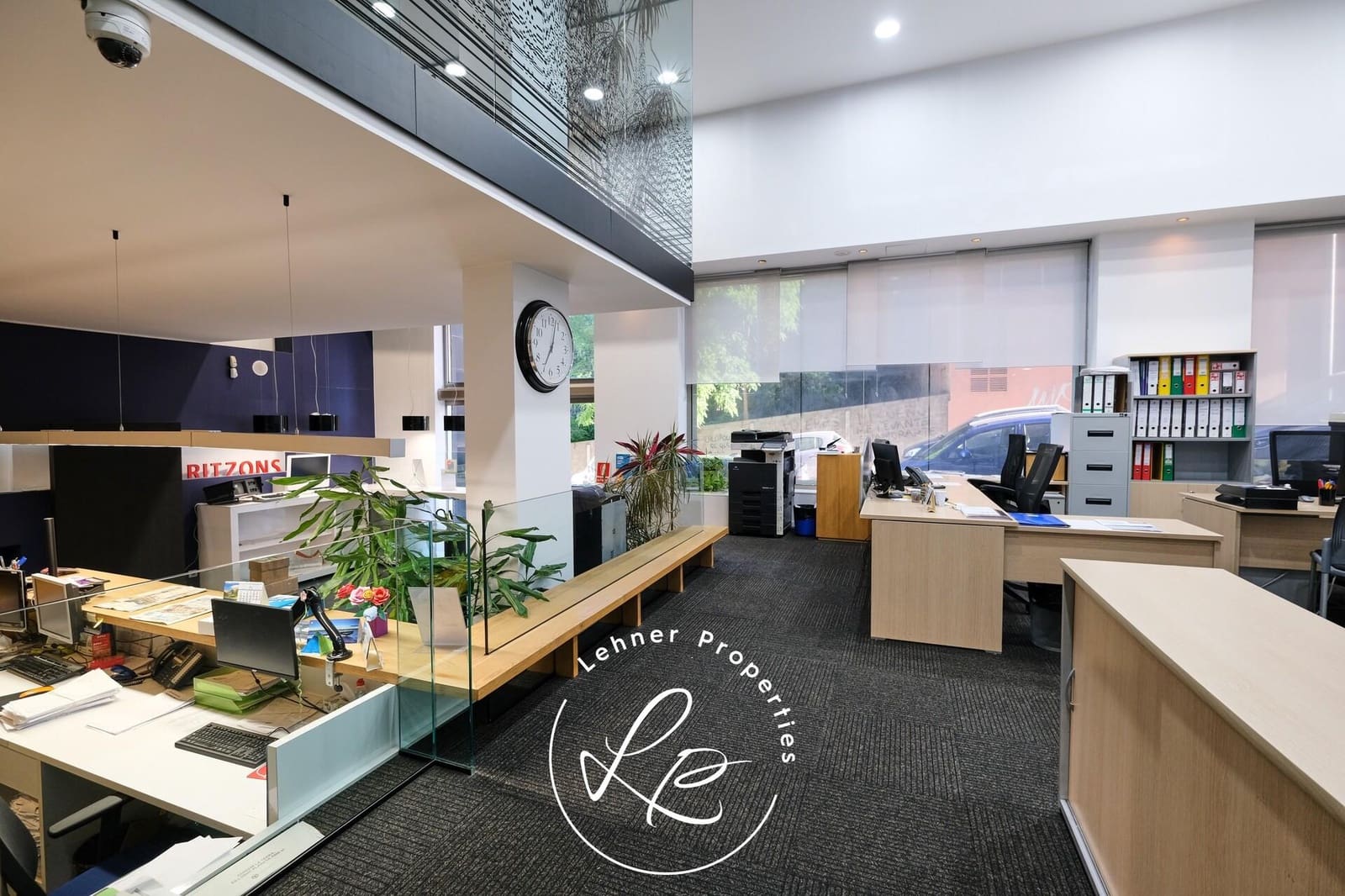 Commercial for sale in Figueres - € 380,000 (Ref: 9431678)