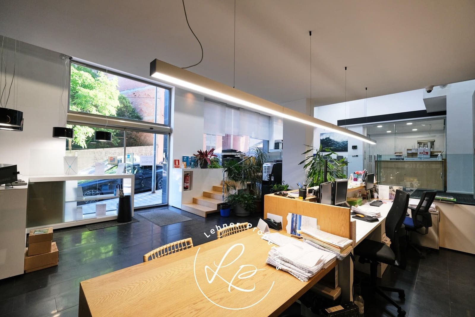 Commercial for sale in Figueres - € 380,000 (Ref: 9431678)