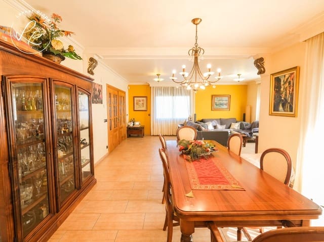 5 quarto Moradia para venda em Mollet de Peralada com piscina - 573 000 € (Ref: 9431679)