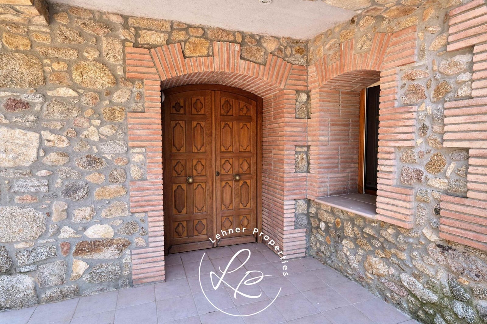 5 sovrum Finca/Hus på landet till salu i La Jonquera med garage - 735 000 € (Ref: 9431680)