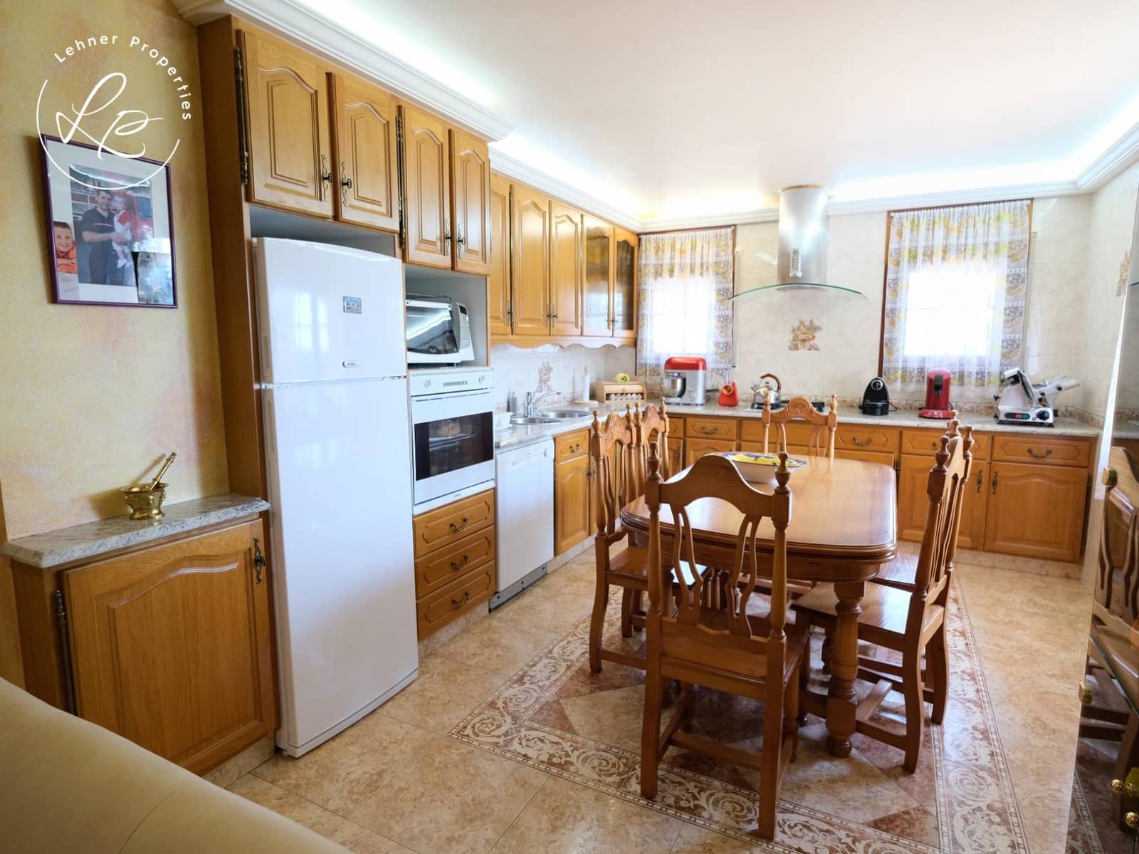 5 sypialnia Finka/Dom wiejski na sprzedaż w La Jonquera z garażem - 735 000 € (Ref: 9431680)