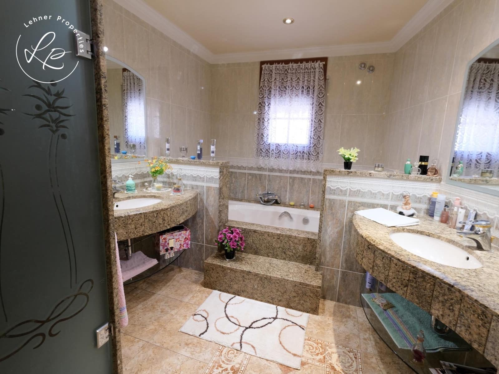 5 sypialnia Finka/Dom wiejski na sprzedaż w La Jonquera z garażem - 735 000 € (Ref: 9431680)