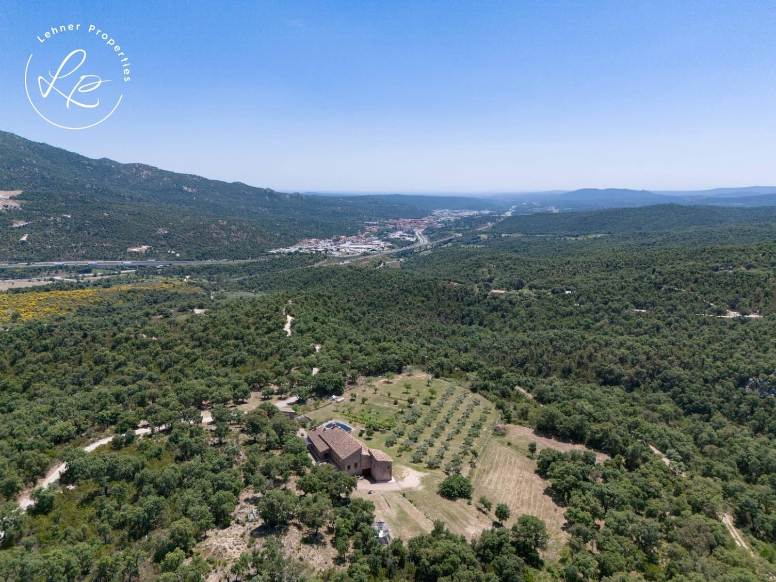 5 sypialnia Finka/Dom wiejski na sprzedaż w La Jonquera z garażem - 735 000 € (Ref: 9431680)