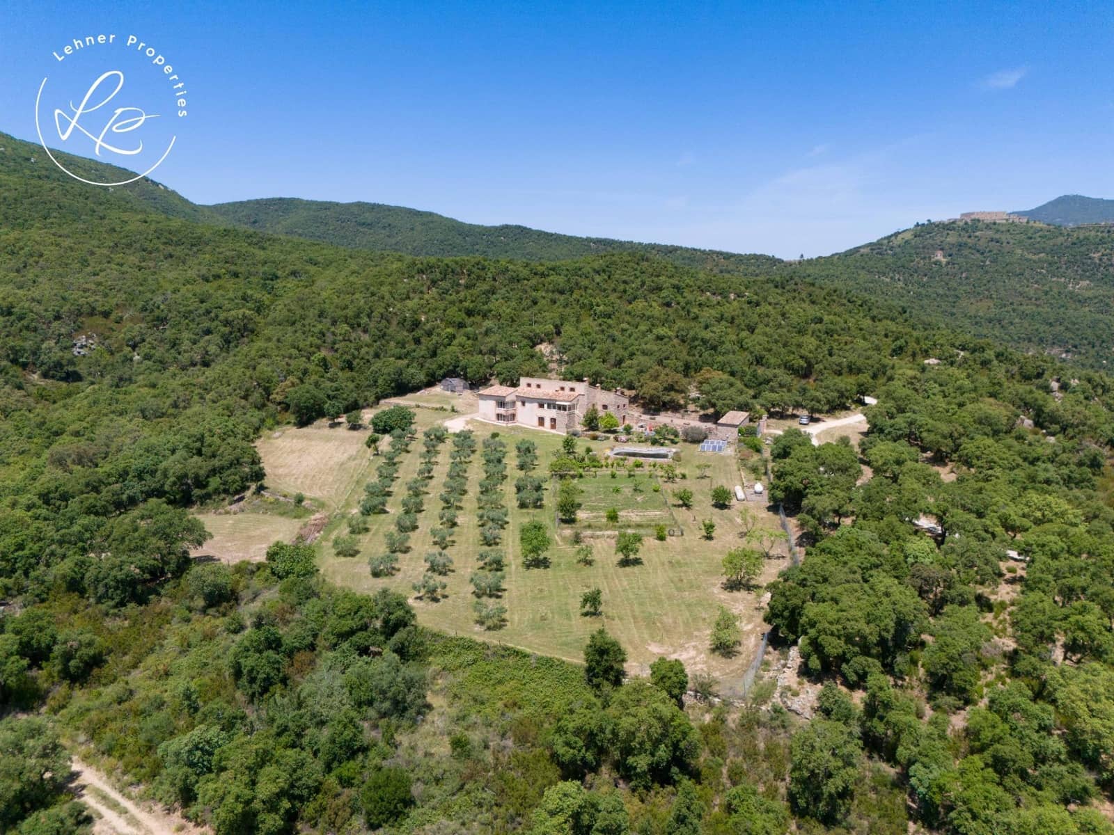 5 sypialnia Finka/Dom wiejski na sprzedaż w La Jonquera z garażem - 735 000 € (Ref: 9431680)