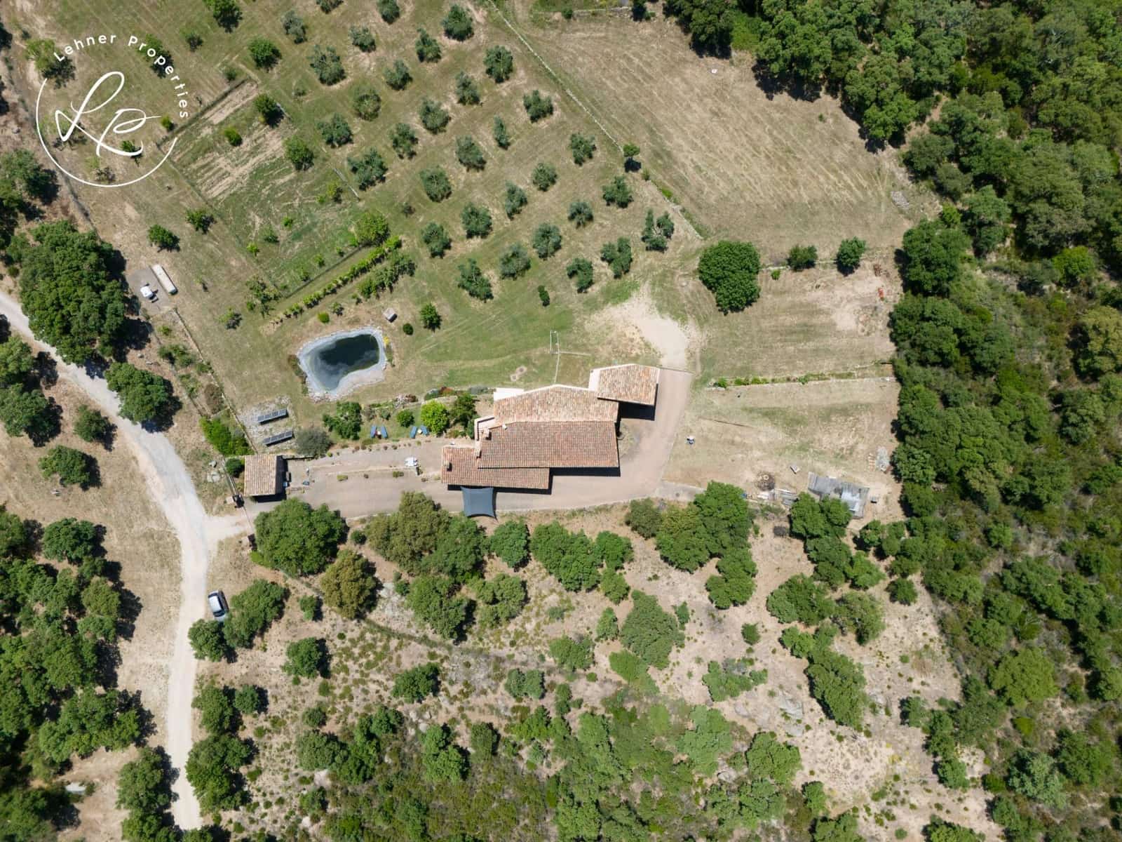 5 sypialnia Finka/Dom wiejski na sprzedaż w La Jonquera z garażem - 735 000 € (Ref: 9431680)