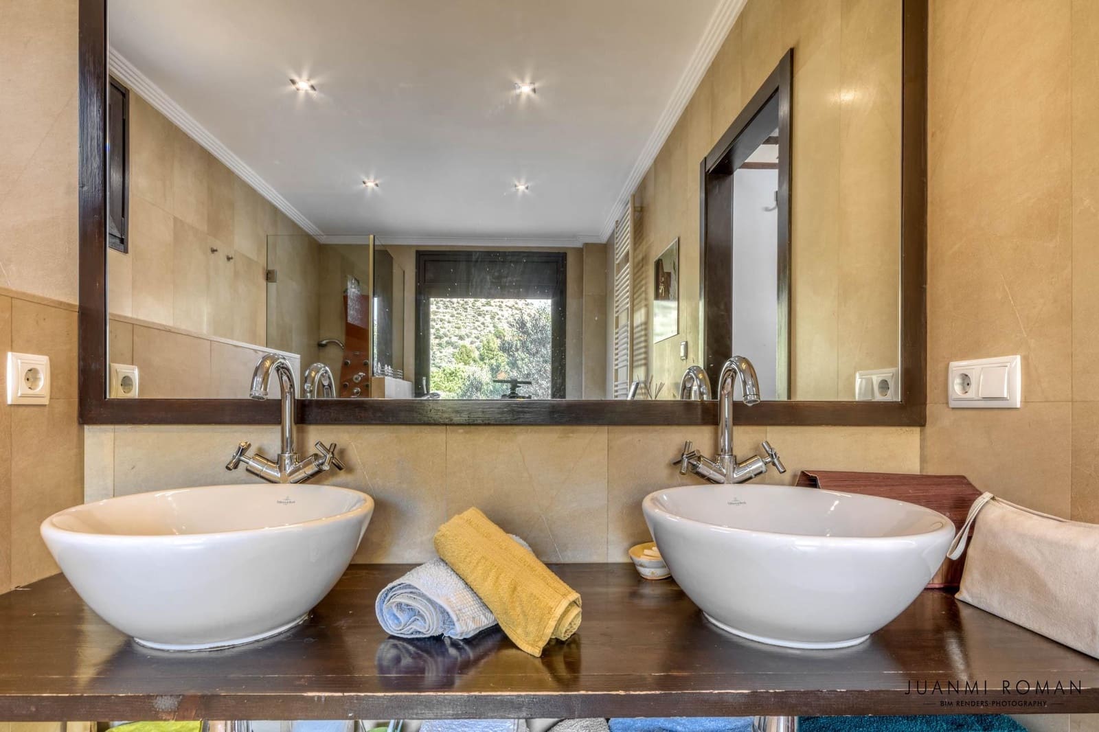 4 Zimmer Villa zu verkaufen in Pau mit Garage - 1.200.000 € (Ref: 9431681)