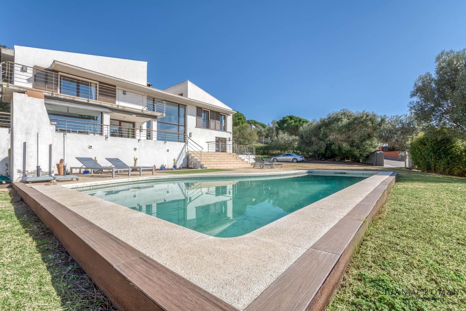 4 Zimmer Villa zu verkaufen in Pau mit Garage - 1.200.000 € (Ref: 9431681)