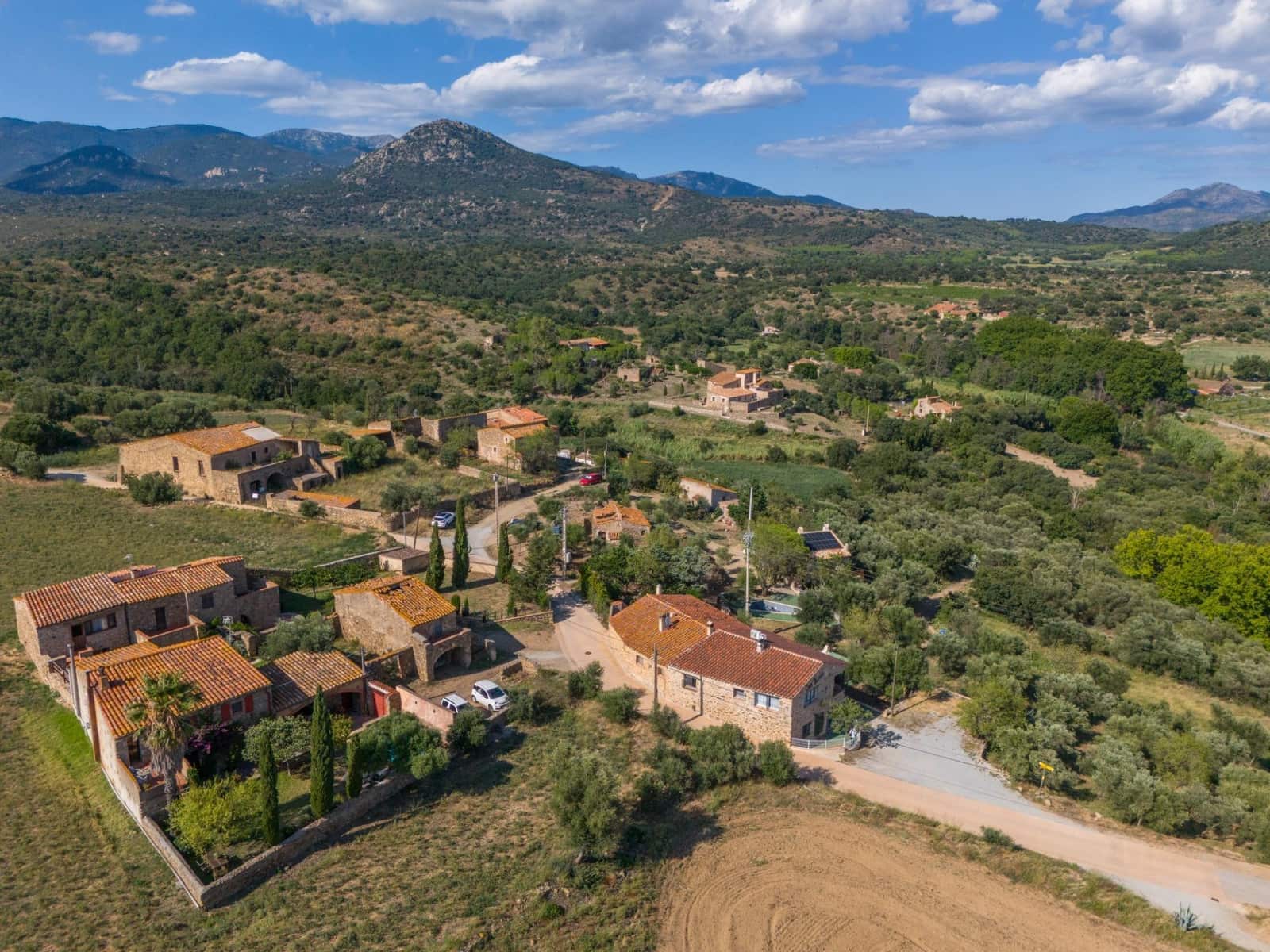 4 chambre Maison de Ville à vendre à Sant Climent Sescebes avec garage - 370 000 € (Ref: 9431682)