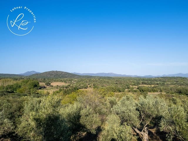 4 bedroom Townhouse for sale in Sant Climent Sescebes with garage - € 370,000 (Ref: 9431682)