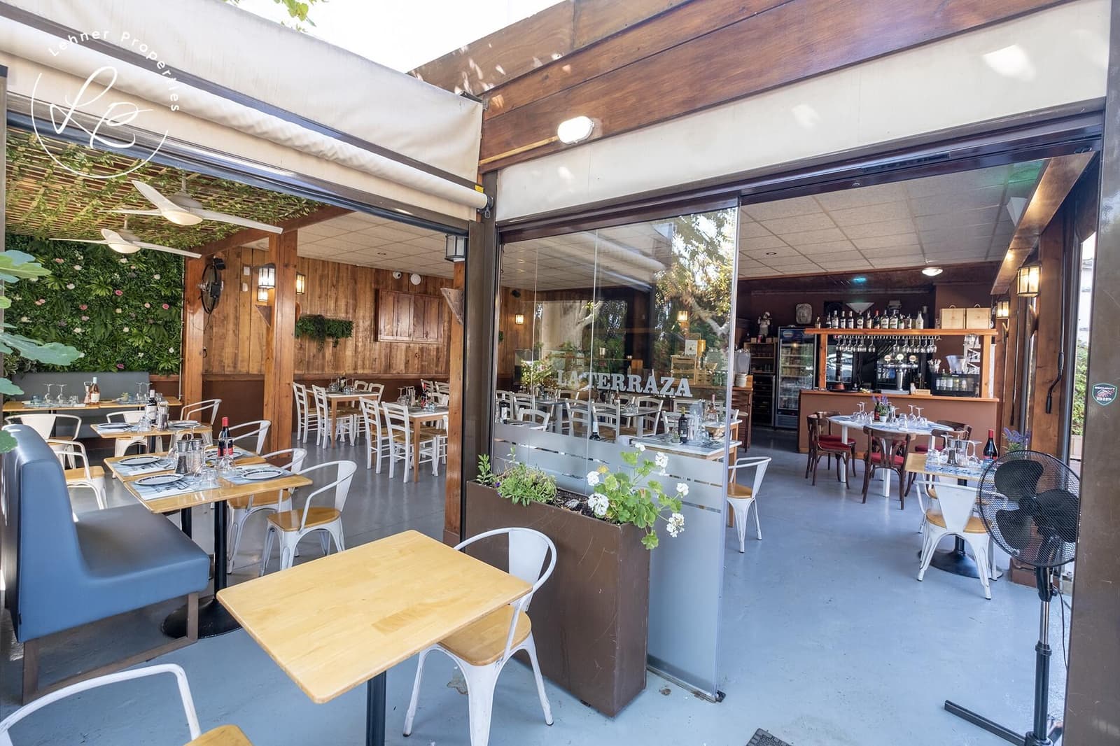 13 soverom Hotell til salgs i Empuriabrava - € 750 000 (Ref: 9431684)