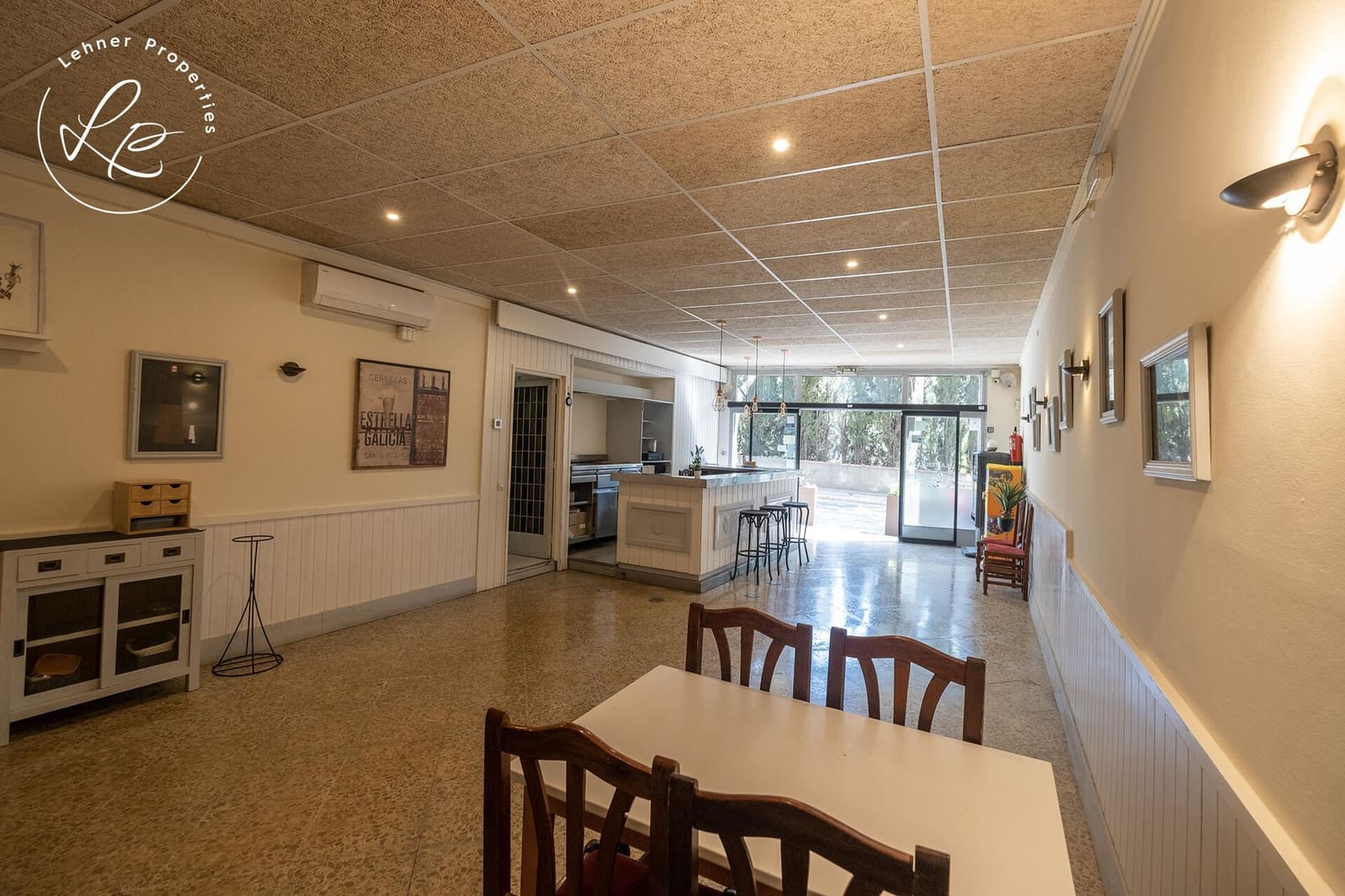 13 soverom Hotell til salgs i Empuriabrava - € 750 000 (Ref: 9431684)