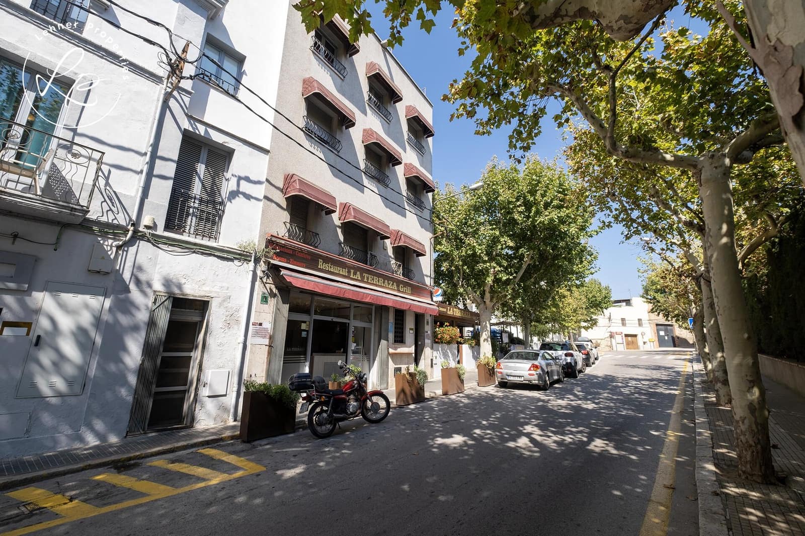 13 soverom Hotell til salgs i Empuriabrava - € 750 000 (Ref: 9431684)