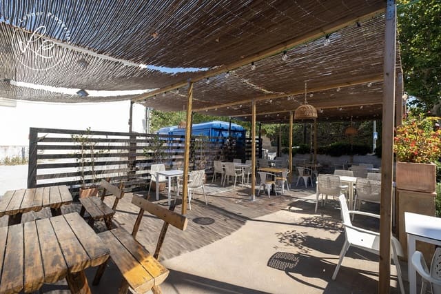 13 soveværelse Hotel til salg i Empuriabrava, Castelló d'Empúries - € 750.000 (Ref: 9431684)