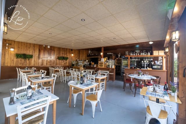 13 soveværelse Hotel til salg i Empuriabrava, Castelló d'Empúries - € 750.000 (Ref: 9431684)