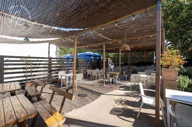 13 soveværelse Hotel til salg i Empuriabrava, Castelló d'Empúries - € 750.000 (Ref: 9431684)