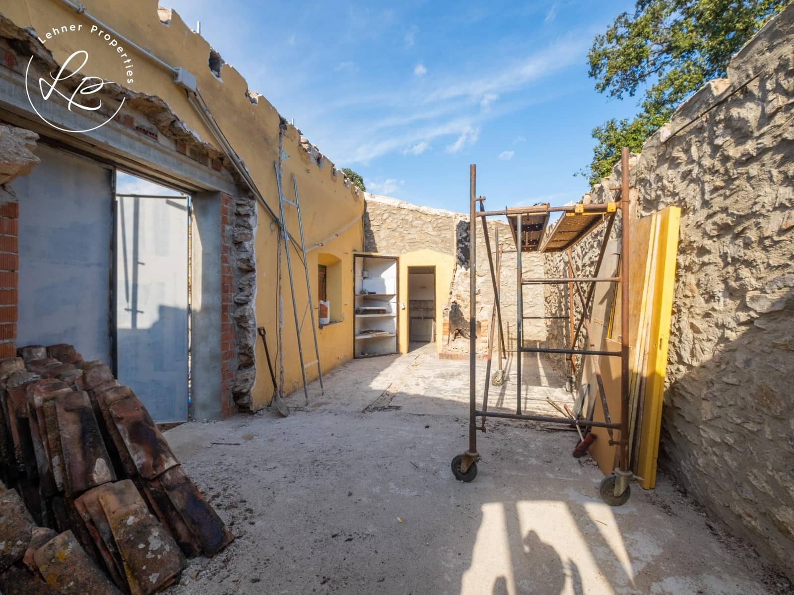 3 sypialnia Finka/Dom wiejski na sprzedaż w Darnius z garażem - 450 000 € (Ref: 9431685)