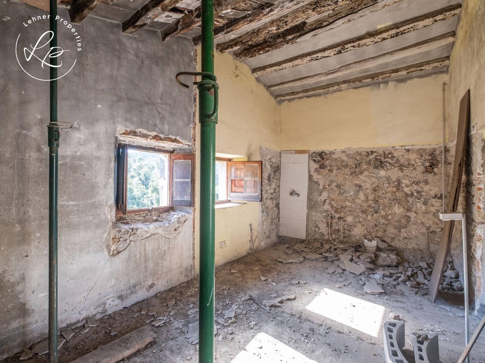 3 sypialnia Finka/Dom wiejski na sprzedaż w Darnius z garażem - 450 000 € (Ref: 9431685)