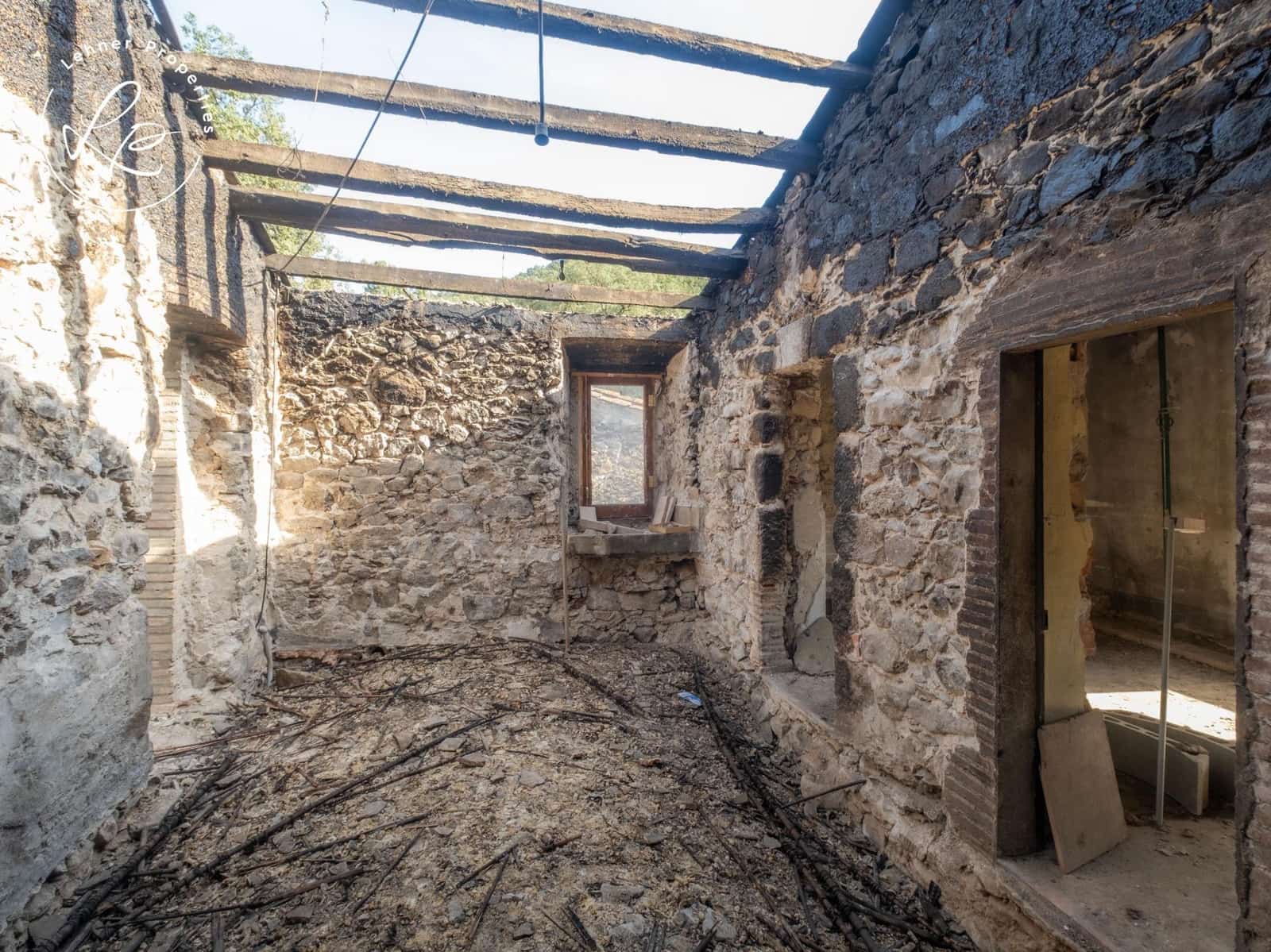 3 sypialnia Finka/Dom wiejski na sprzedaż w Darnius z garażem - 450 000 € (Ref: 9431685)