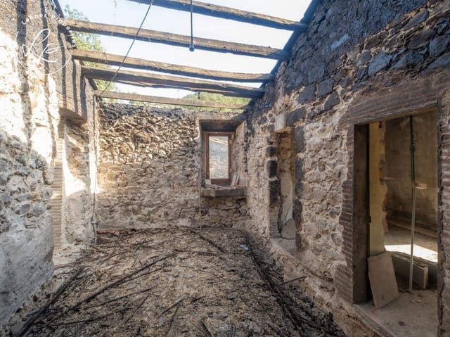 3 sypialnia Finka/Dom wiejski na sprzedaż w Darnius z garażem - 450 000 € (Ref: 9431685)