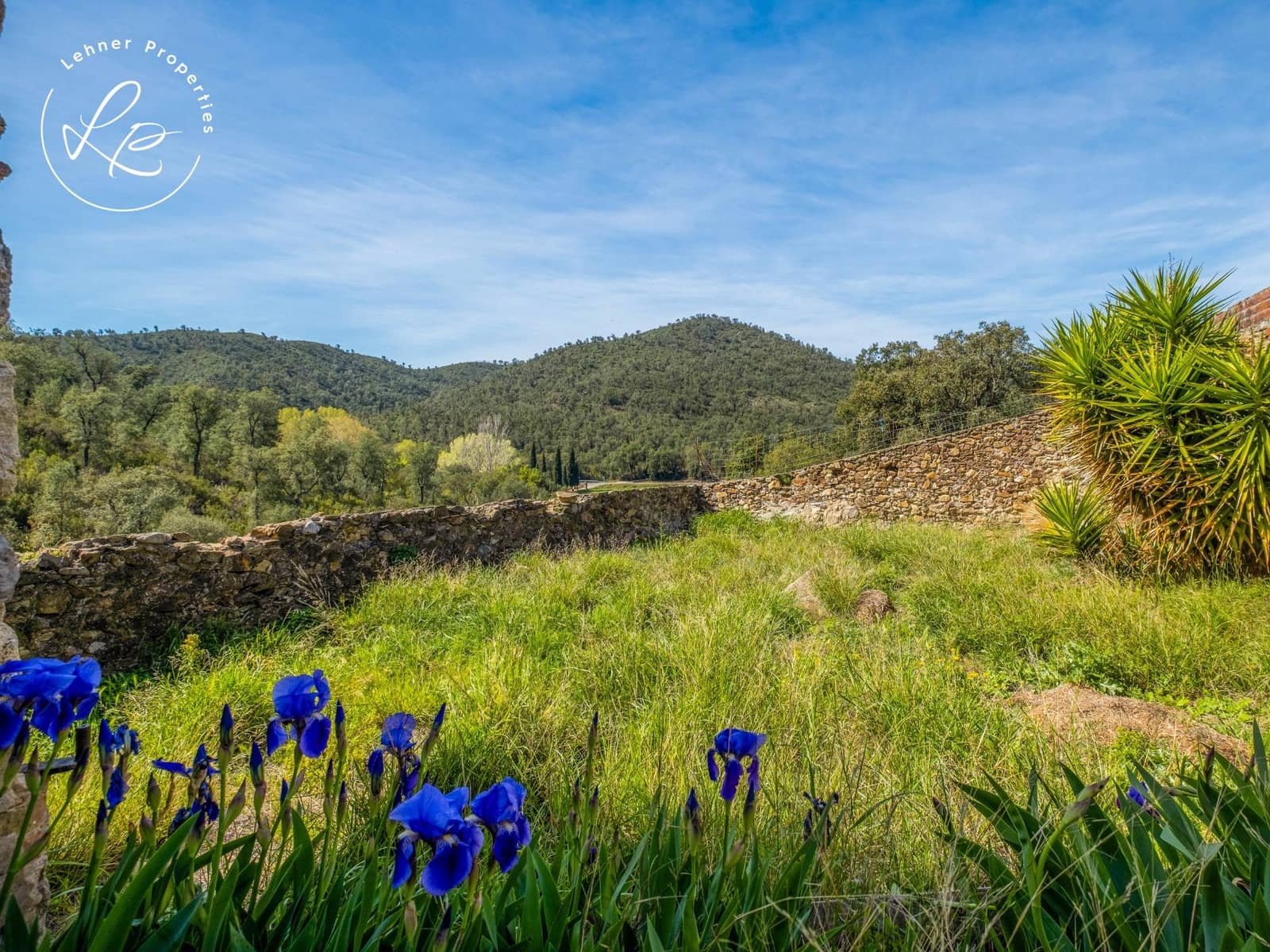 3 sypialnia Finka/Dom wiejski na sprzedaż w Darnius z garażem - 450 000 € (Ref: 9431685)