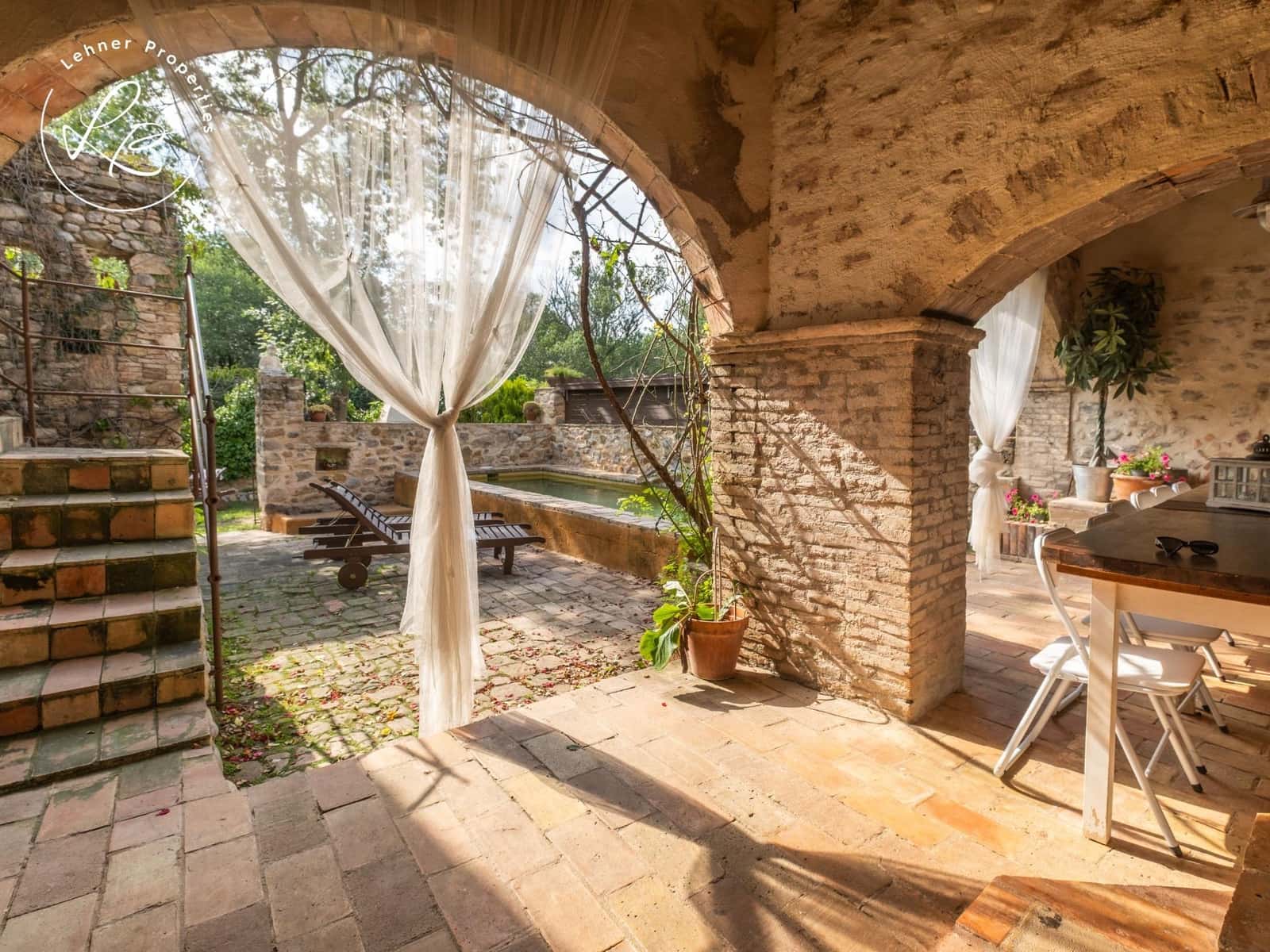 9 slaapkamer Huis te koop in Esponella - € 1.290.000 (Ref: 9431686)