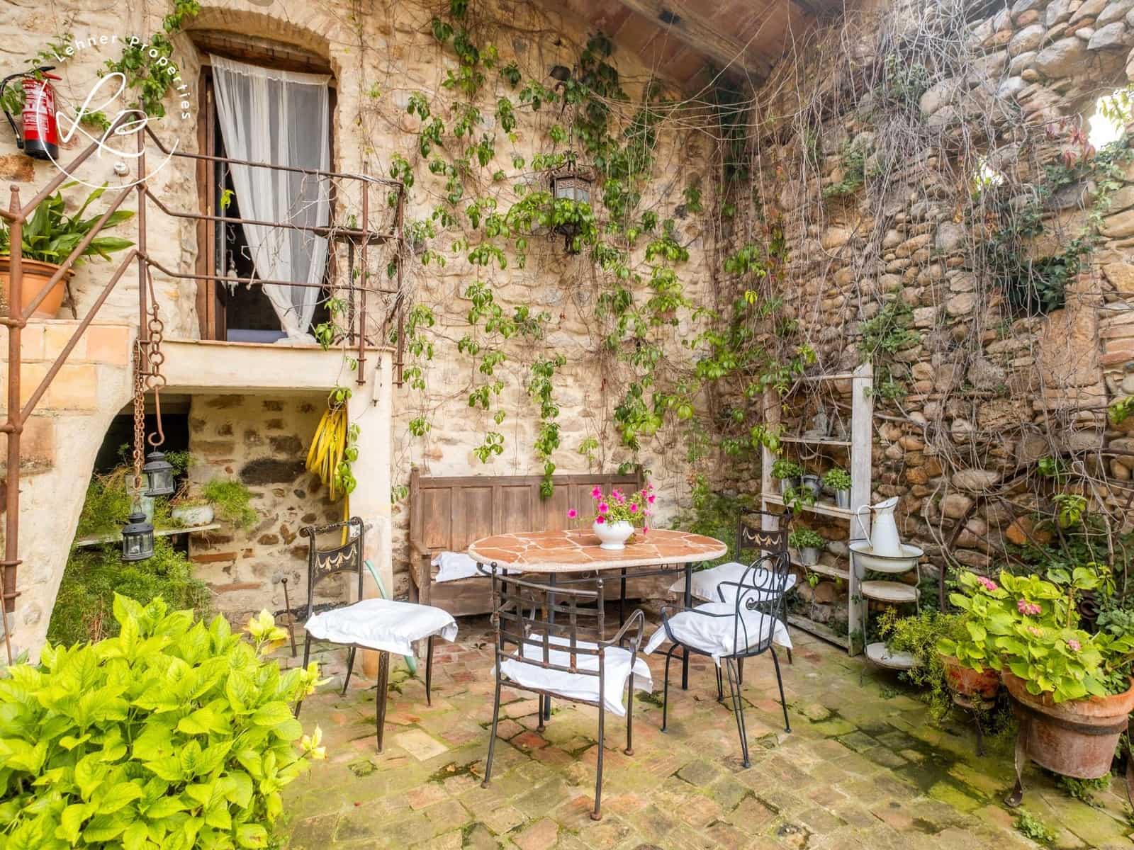 9 slaapkamer Huis te koop in Esponella - € 1.290.000 (Ref: 9431686)