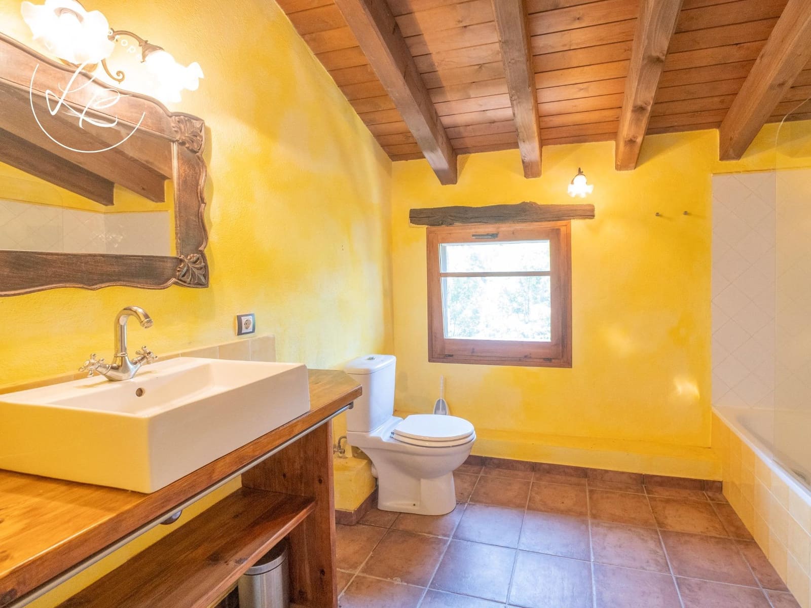 9 bedroom Finca/Country House for sale in La Vall de Bianya with garage - € 1,000,000 (Ref: 9431687)