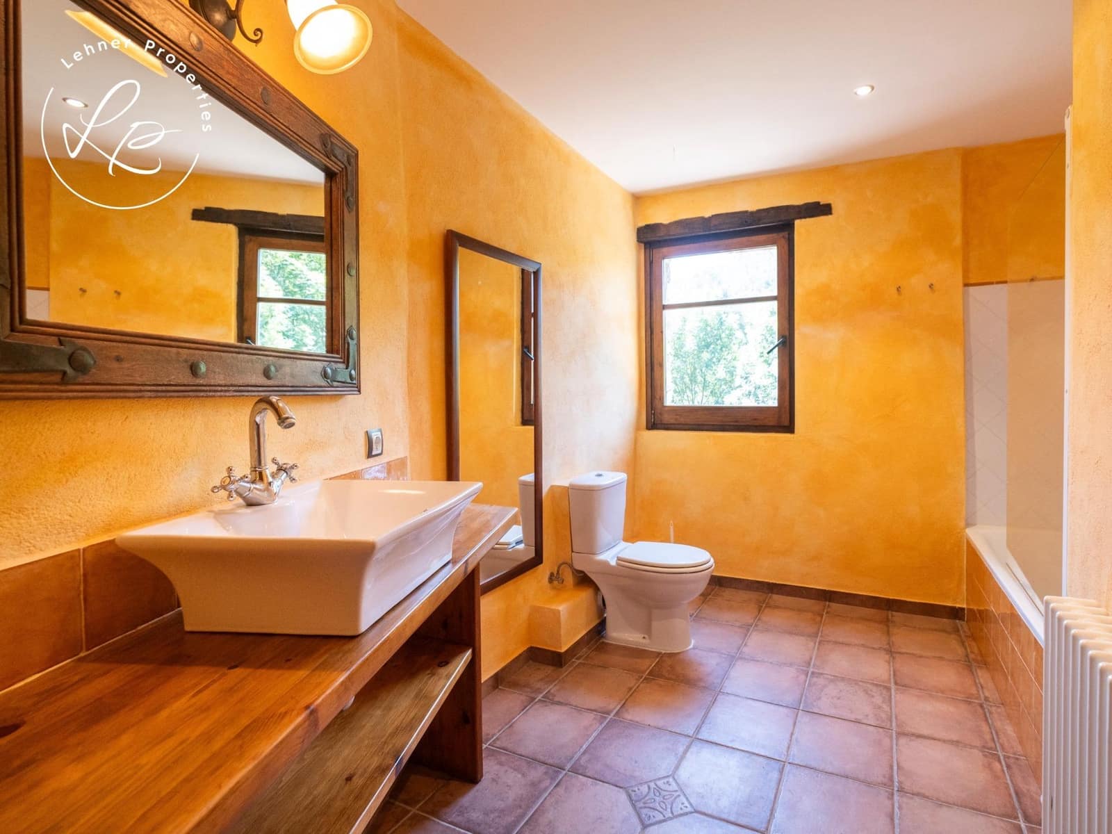 9 bedroom Finca/Country House for sale in La Vall de Bianya with garage - € 1,000,000 (Ref: 9431687)