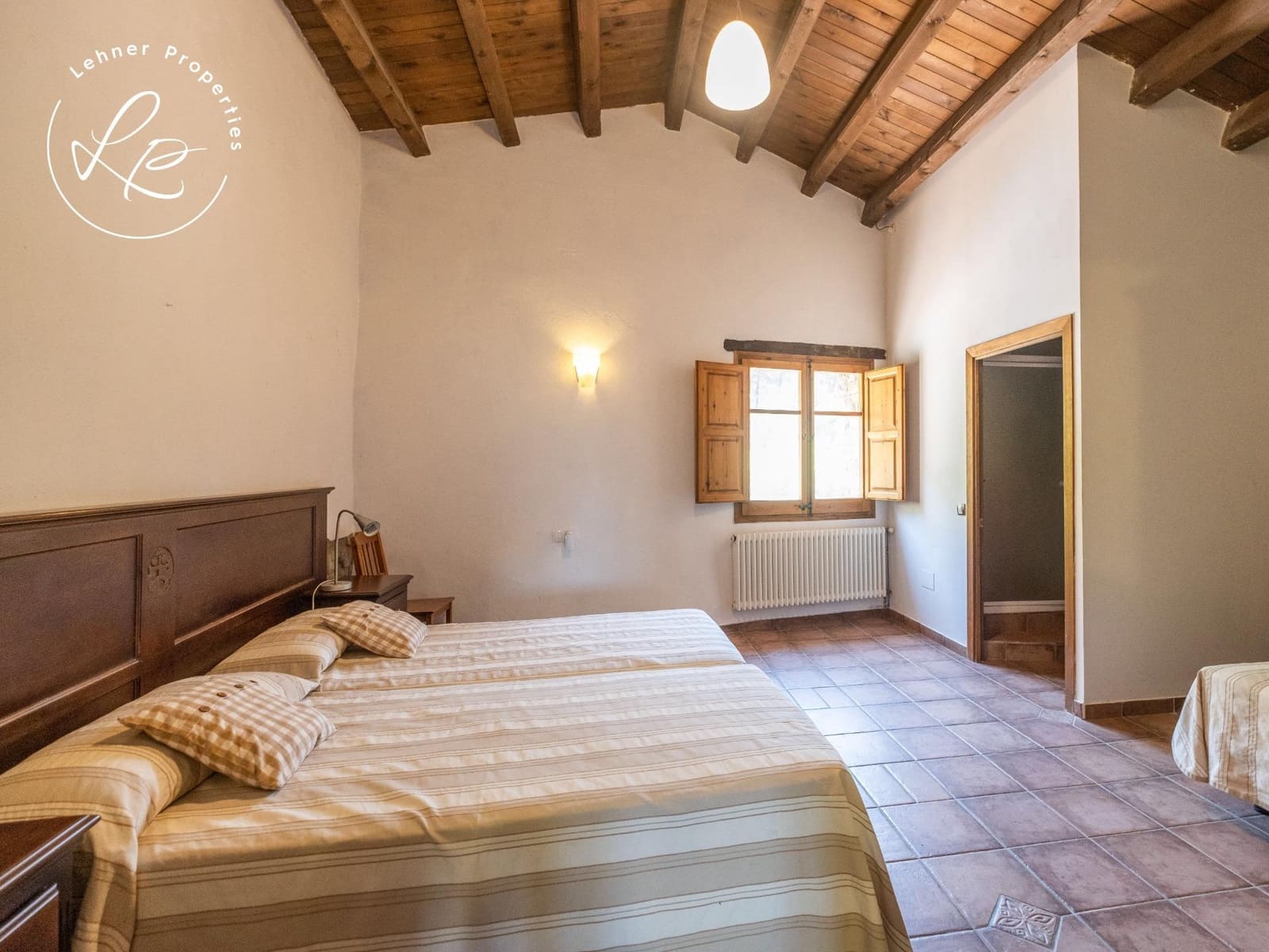 9 bedroom Finca/Country House for sale in La Vall de Bianya with garage - € 1,000,000 (Ref: 9431687)