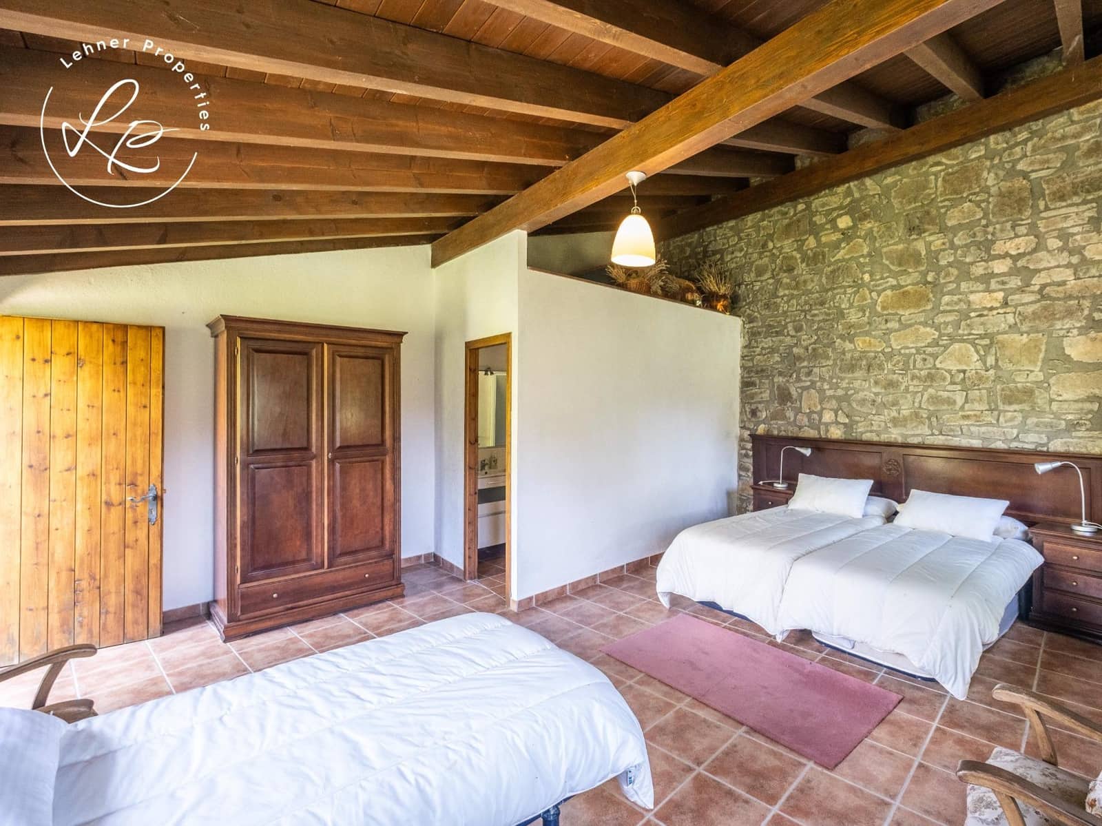 9 bedroom Finca/Country House for sale in La Vall de Bianya with garage - € 1,000,000 (Ref: 9431687)