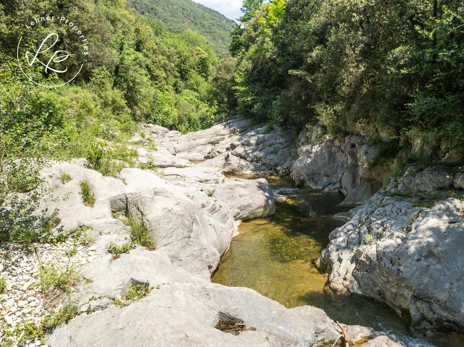 9 bedroom Finca/Country House for sale in La Vall de Bianya with garage - € 1,000,000 (Ref: 9431687)