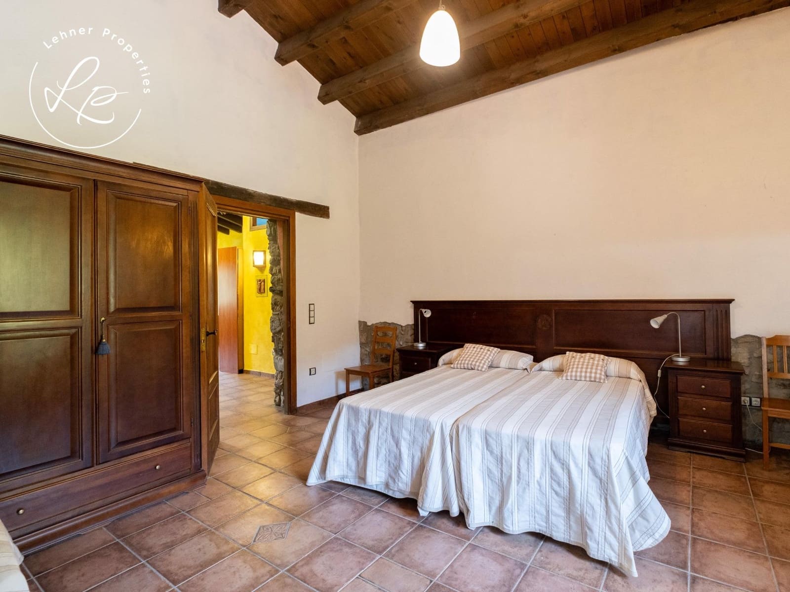 9 soverom Finca/Herregård til salgs i La Vall de Bianya med garasje - € 1 000 000 (Ref: 9431687)