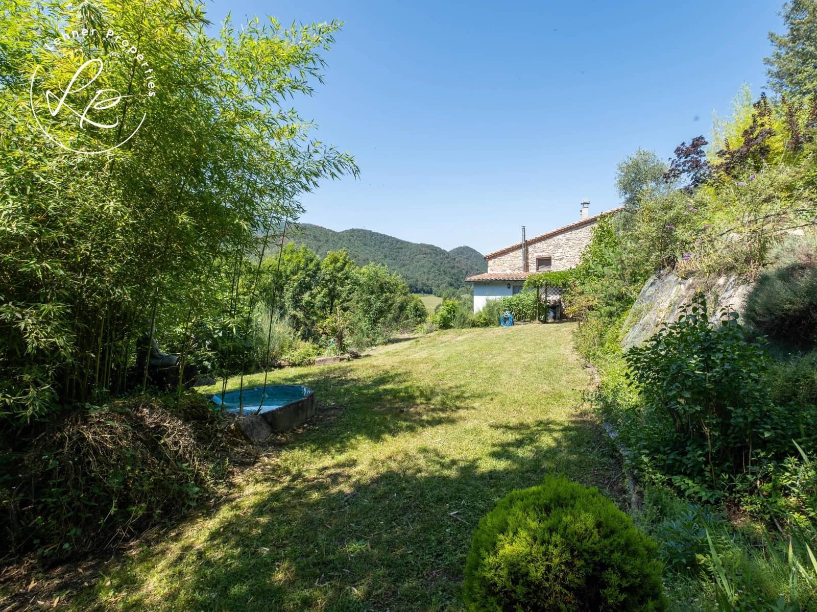 9 soverom Finca/Herregård til salgs i La Vall de Bianya med garasje - € 1 000 000 (Ref: 9431687)