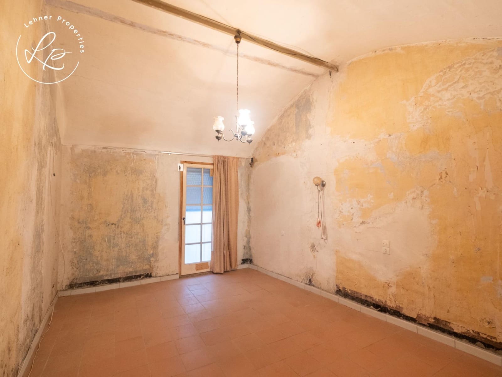 5 slaapkamer Huis te koop in Boadella d'Emporda - € 395.000 (Ref: 9431688)