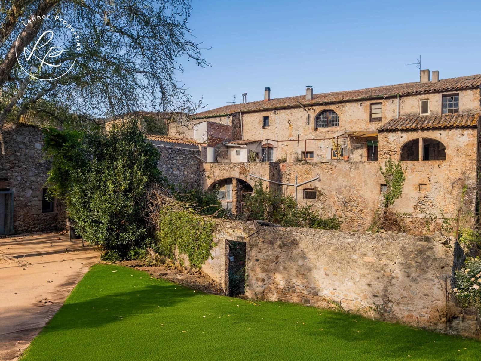 5 slaapkamer Huis te koop in Boadella d'Emporda - € 395.000 (Ref: 9431688)