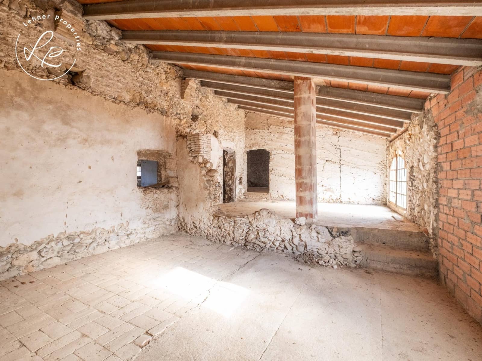 5 slaapkamer Huis te koop in Boadella d'Emporda - € 395.000 (Ref: 9431688)