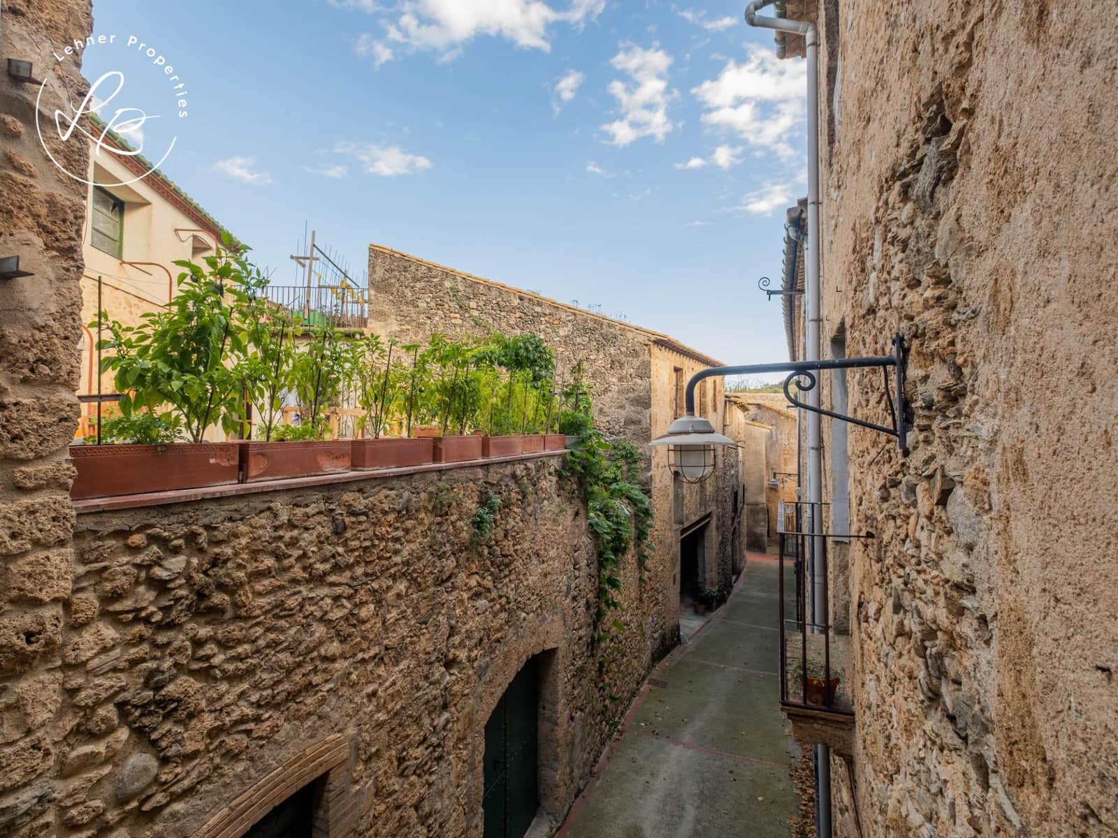 5 slaapkamer Huis te koop in Boadella d'Emporda - € 395.000 (Ref: 9431688)