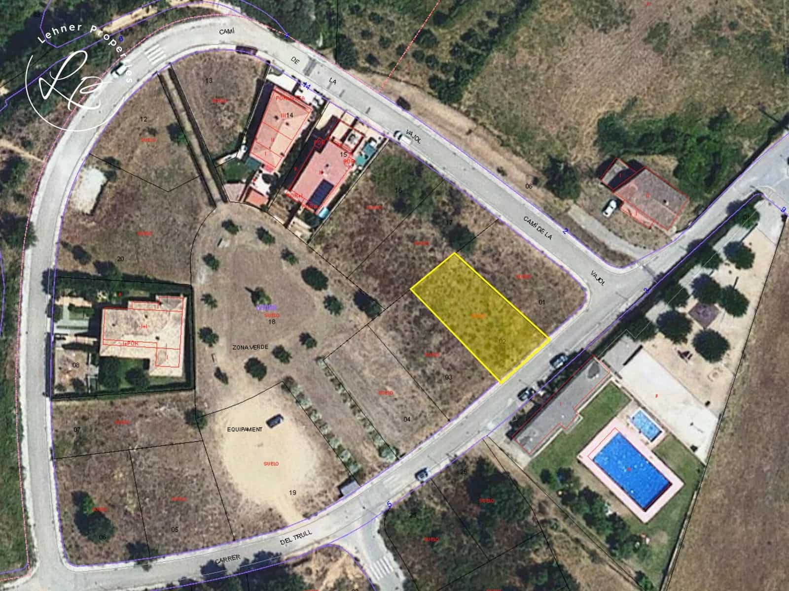 Mark till salu i Darnius - 57 000 € (Ref: 9431690)