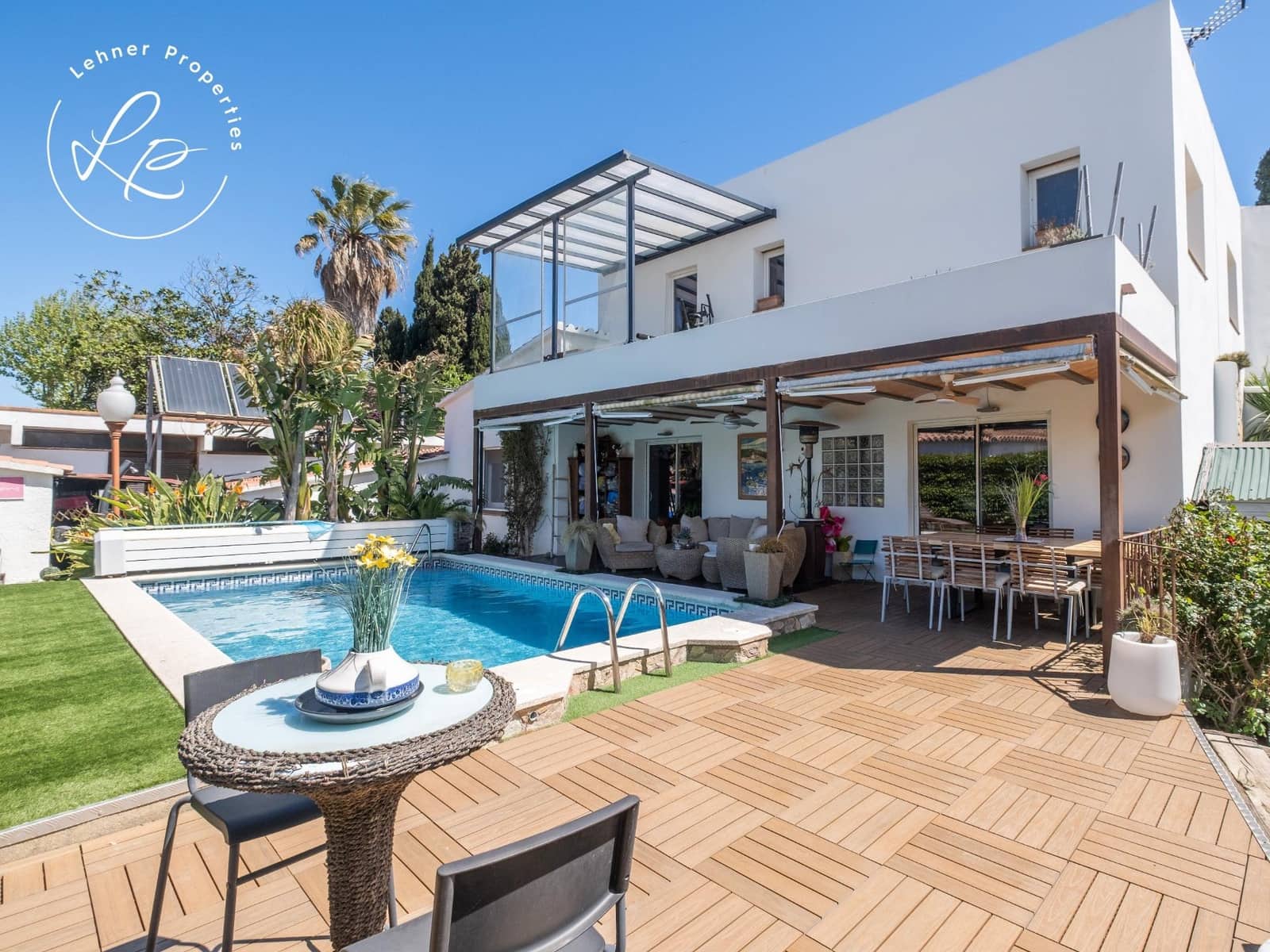 4 soveværelse Villa til salg i Empuriabrava - € 890.000 (Ref: 9431691)
