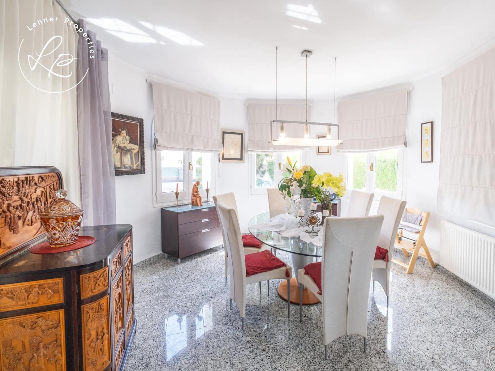 4 sypialnia Willa na sprzedaż w Empuriabrava z basenem garażem - 795 000 € (Ref: 9431691)