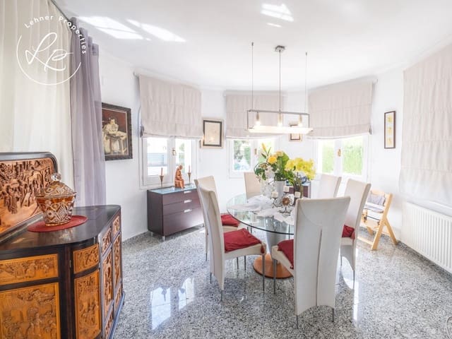 4 sovrum Villa till salu i Empuriabrava, Castelló d'Empúries med pool garage - 795 000 € (Ref: 9431691)