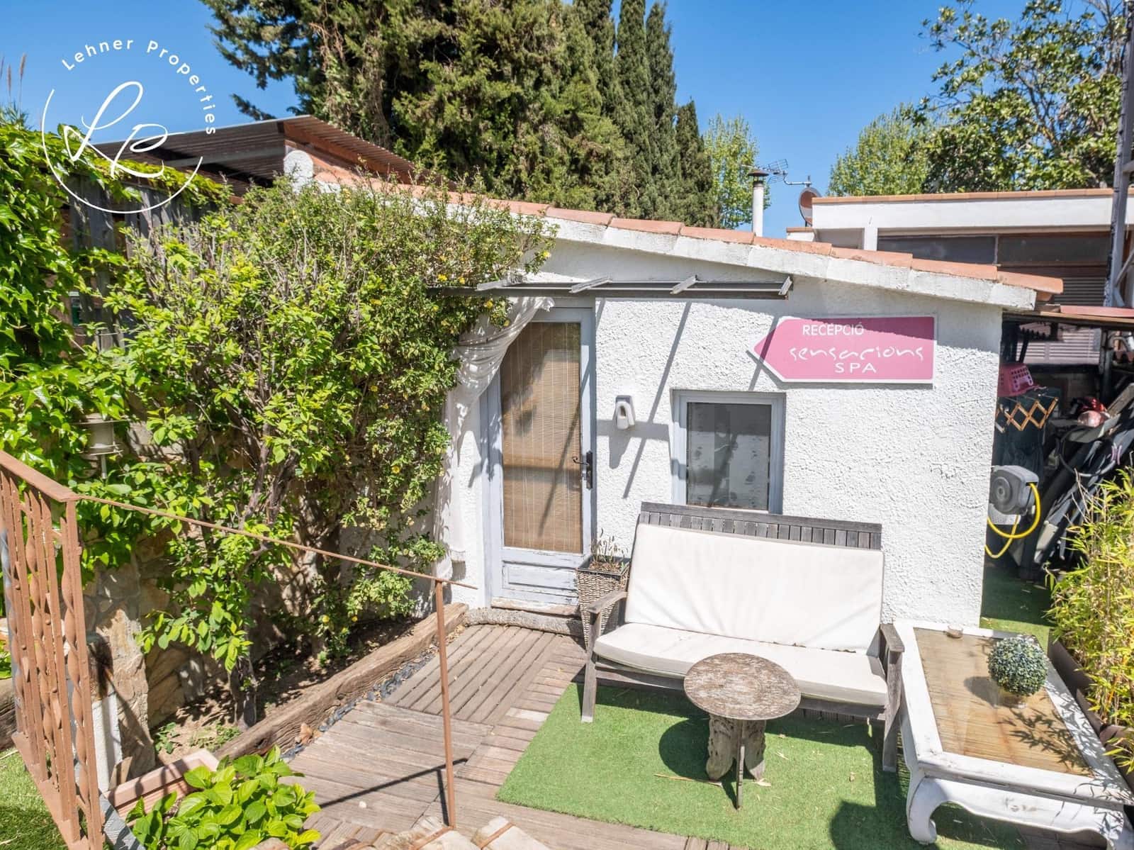 4 sypialnia Willa na sprzedaż w Empuriabrava z basenem garażem - 795 000 € (Ref: 9431691)