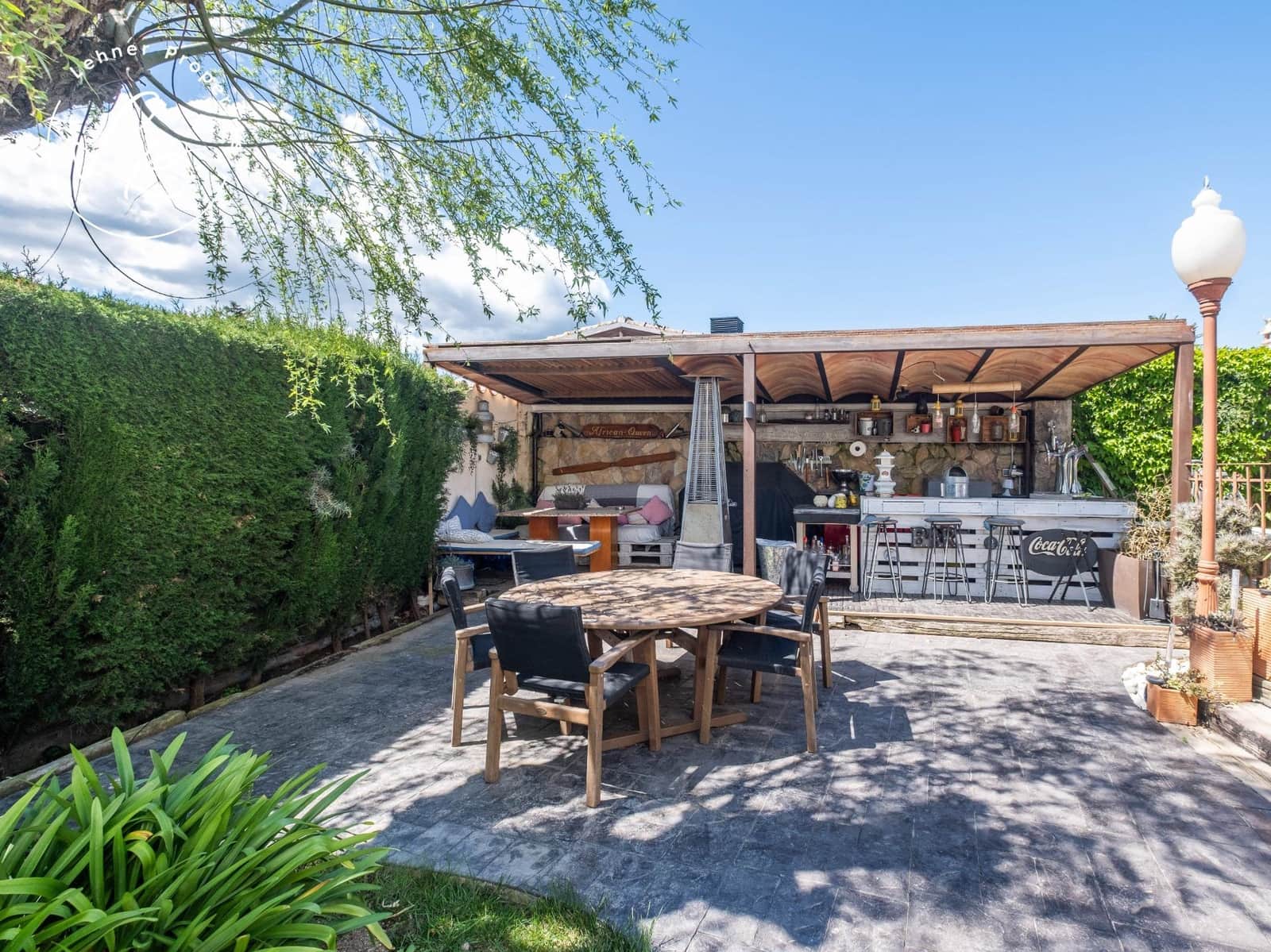 4 sypialnia Willa na sprzedaż w Empuriabrava z basenem garażem - 795 000 € (Ref: 9431691)