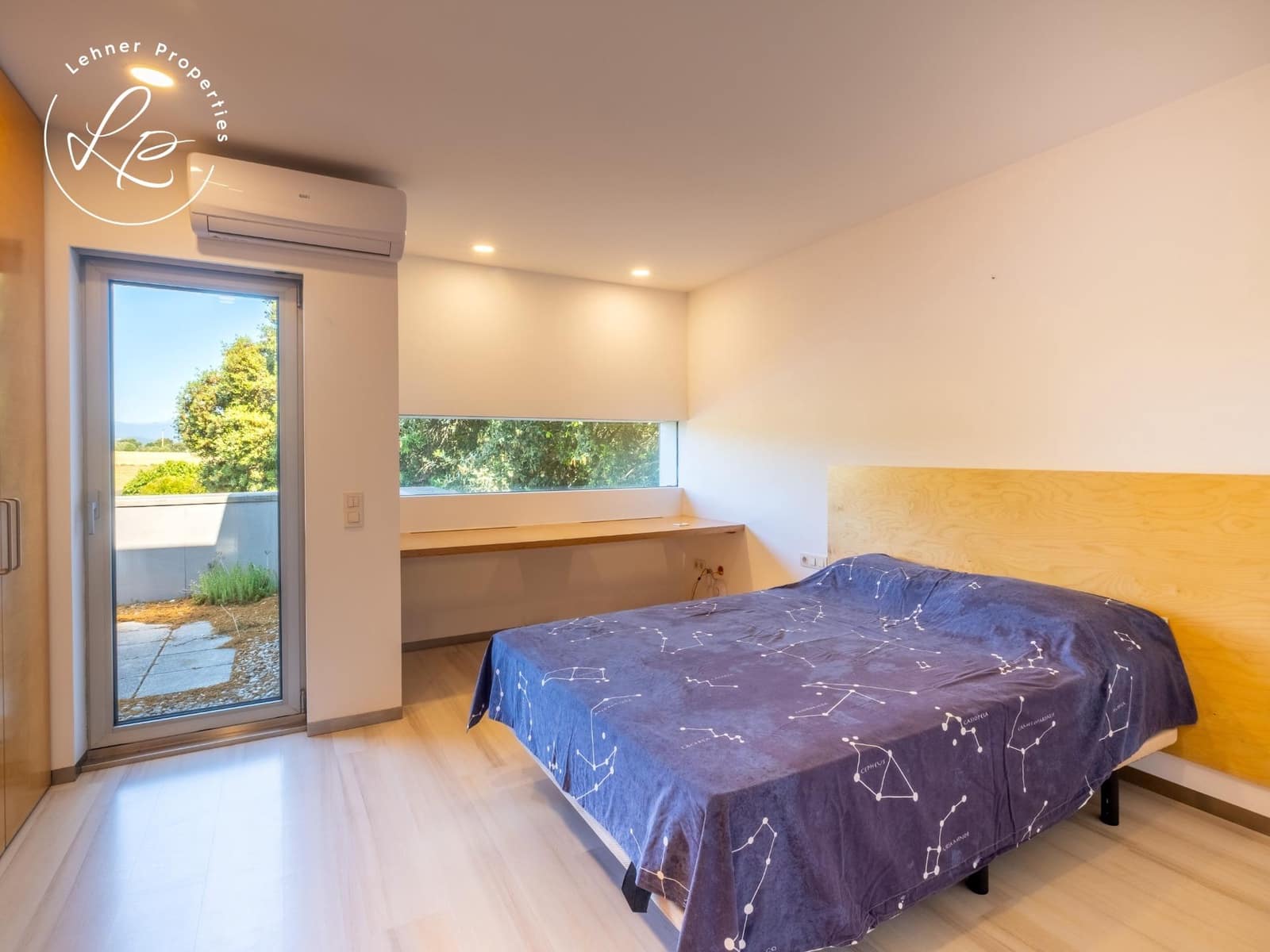 5 sypialnia Finka/Dom wiejski na sprzedaż w Avinyonet de Puigventos z garażem - 998 000 € (Ref: 9431692)