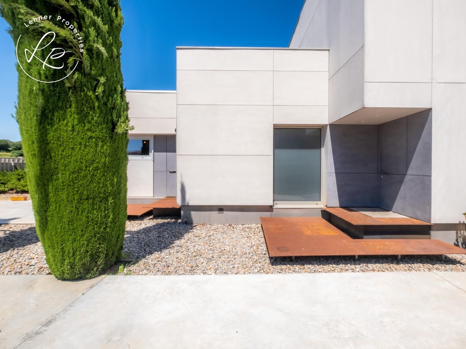 5 sypialnia Finka/Dom wiejski na sprzedaż w Avinyonet de Puigventos z garażem - 998 000 € (Ref: 9431692)