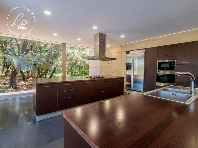 5 sypialnia Finka/Dom wiejski na sprzedaż w Avinyonet de Puigventós z garażem - 998 000 € (Ref: 9431692)