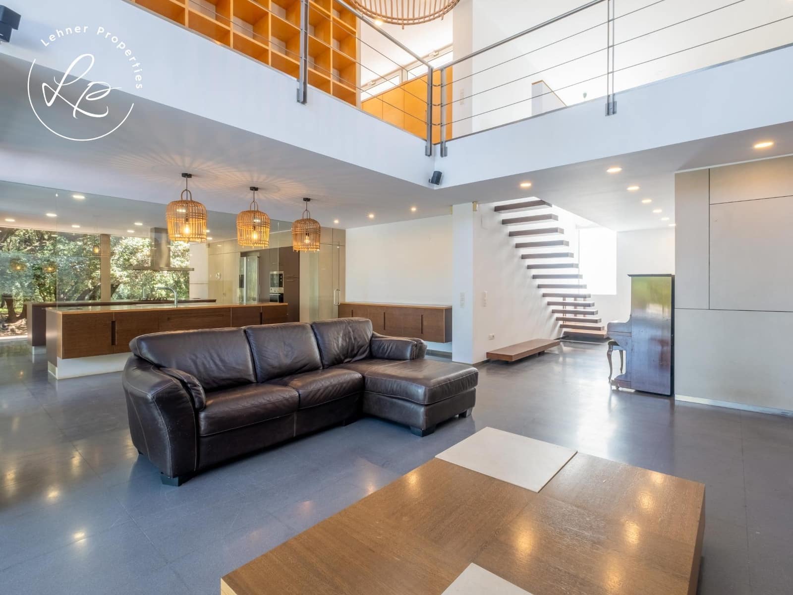 5 sypialnia Finka/Dom wiejski na sprzedaż w Avinyonet de Puigventos z garażem - 998 000 € (Ref: 9431692)